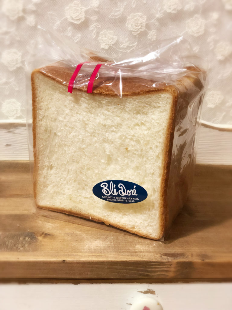 ブレドール　食パン