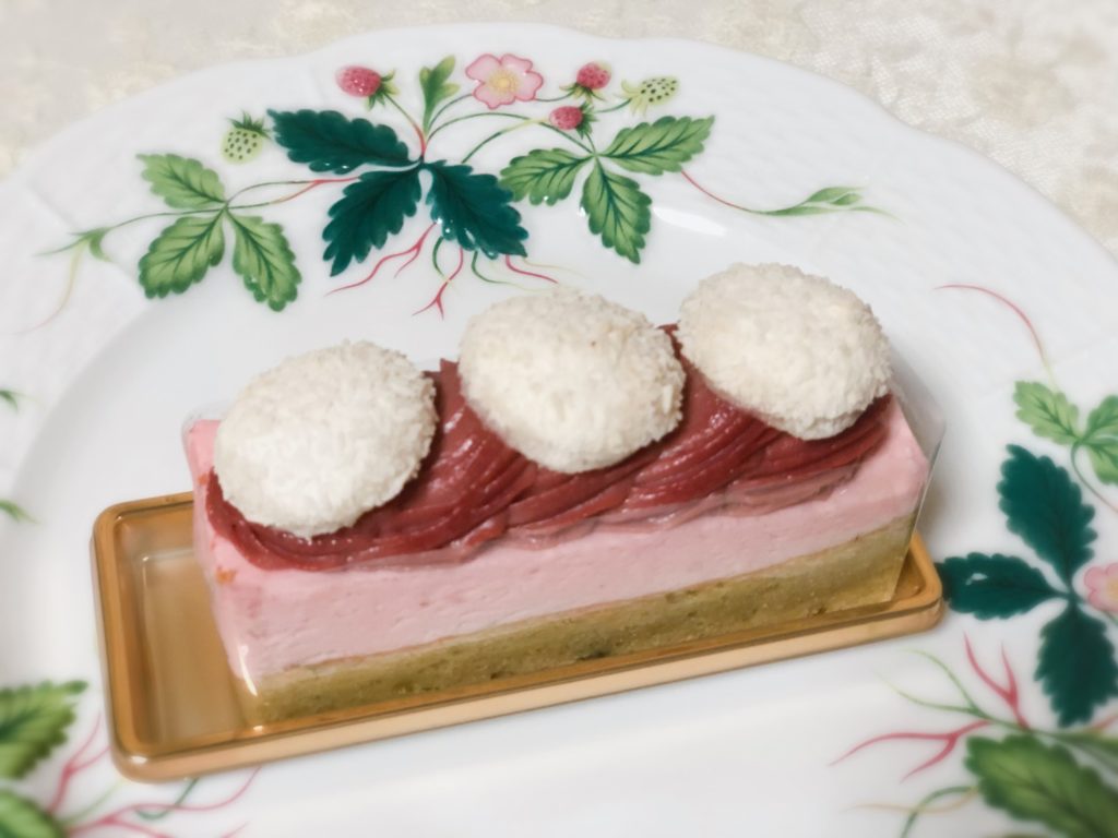 アンビグラム鎌倉　ケーキ