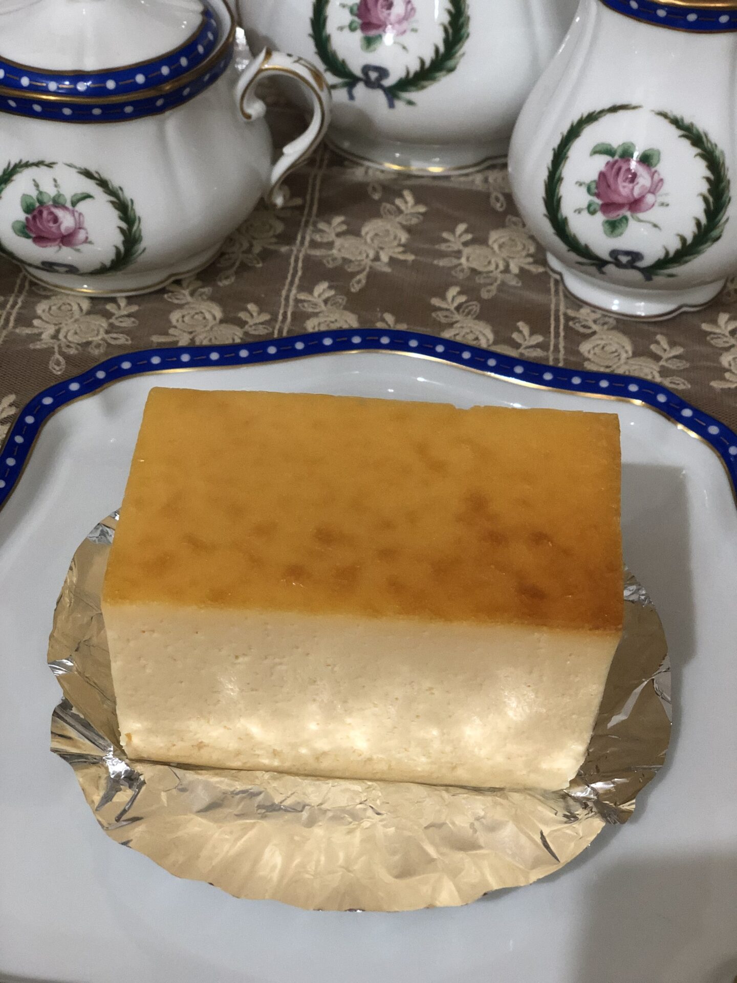 加藤洋菓子店 トリプルチーズケーキ☆自分でチーズを削っていただく３種のチーズのスペシャルなケーキ☆