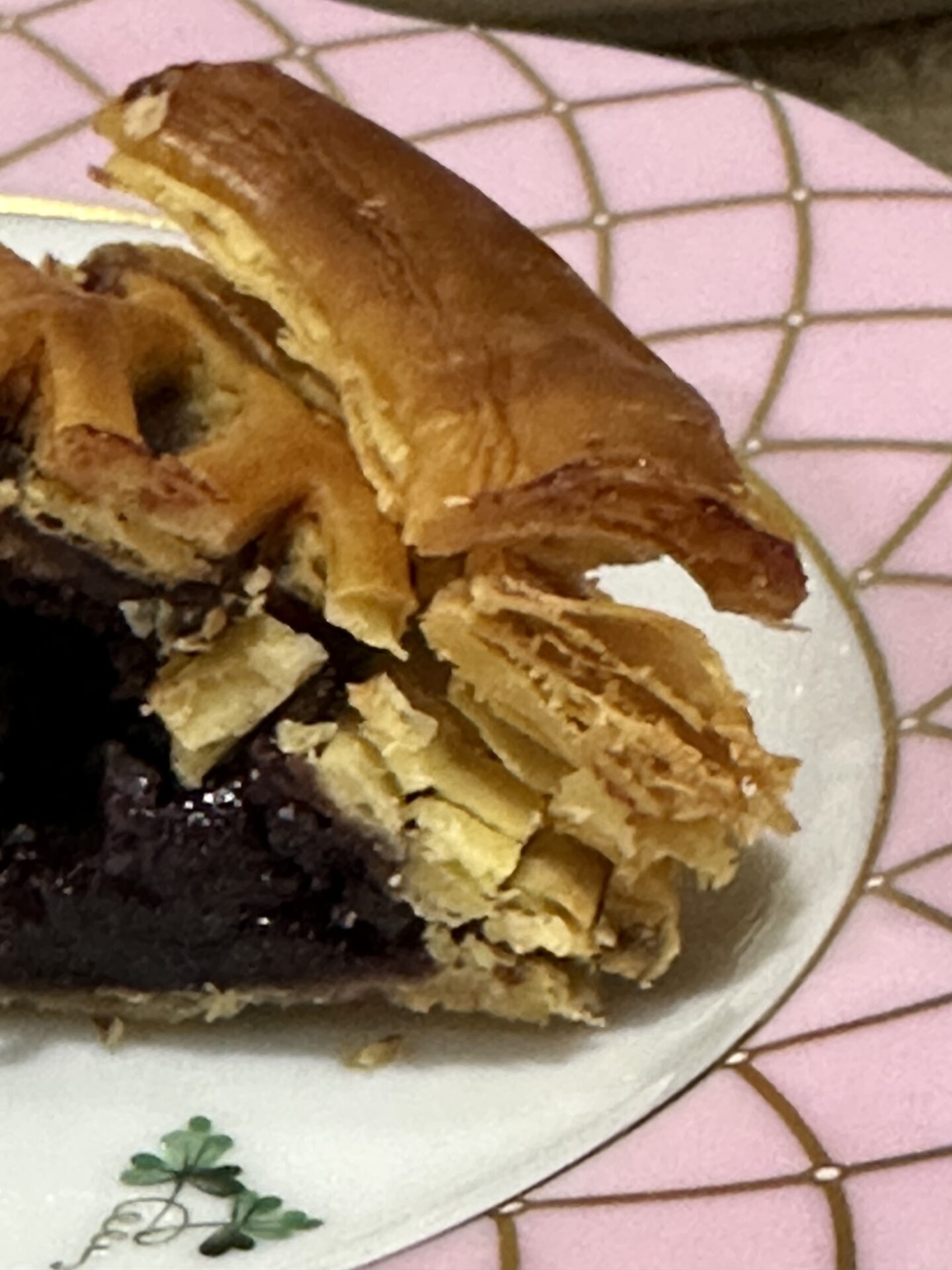 16区 ブルーベリーパイ☆芳醇なバターの風味のパイにたっぷりの完熟ブルーベリーがおいしい♡賞味期限、通販は？